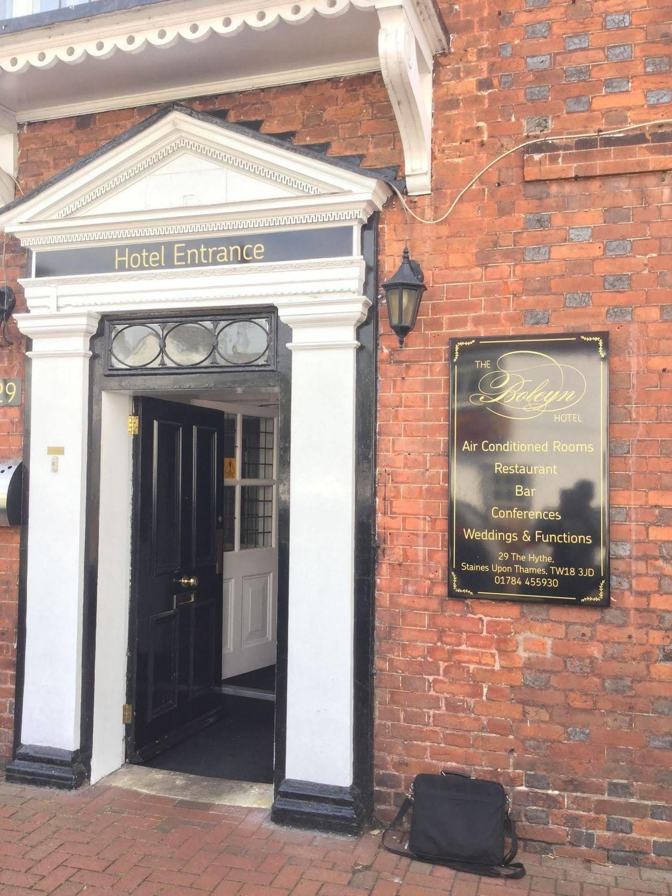 The Boleyn Hotel Staines-upon-Thames Екстер'єр фото
