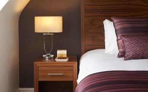 The Boleyn Hotel Staines-upon-Thames Екстер'єр фото